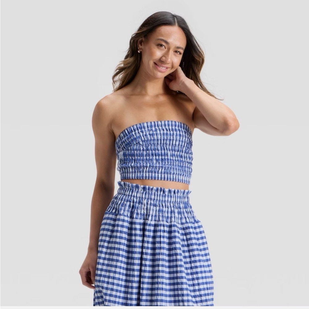 Universal Thread blue gingham strapless crop top Size L